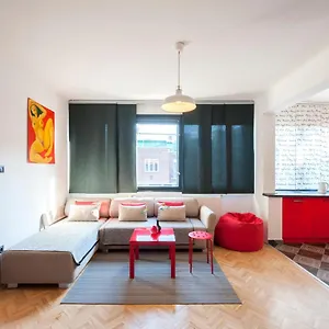  Apartment New Design By Gozsdu Court